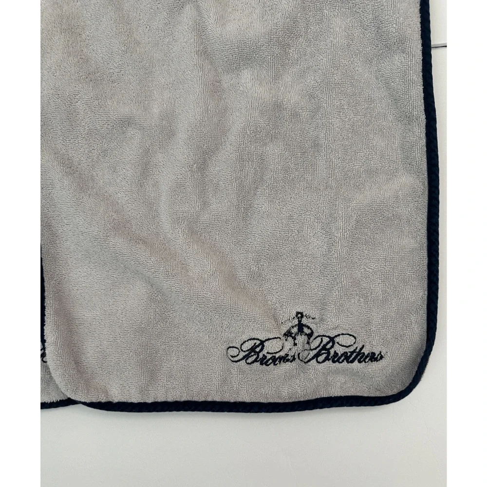 Brooks Brothers Navy Gray Contrast Piping Hand Towel Embroidered Logo 2 PCS